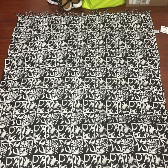 NEW! Nordstrom Buster 'N Boji Batik Print Blanket Scarf Swim Cover Up Pareo - Picture 6 of 10